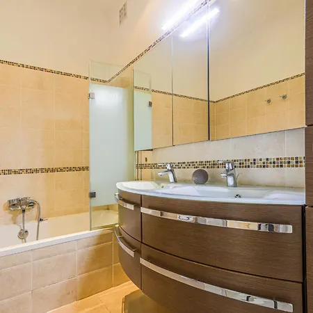 Le Victor Hugo By Interhome Apartman *